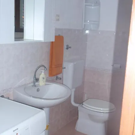 Businci 12565a Apartman Okrug Gornji